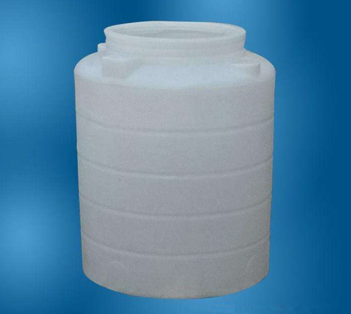 廚房水管破裂傳出刺鼻性氣味，原以為是鄰居家甲醛超標，沒想到是“絕命毒師”