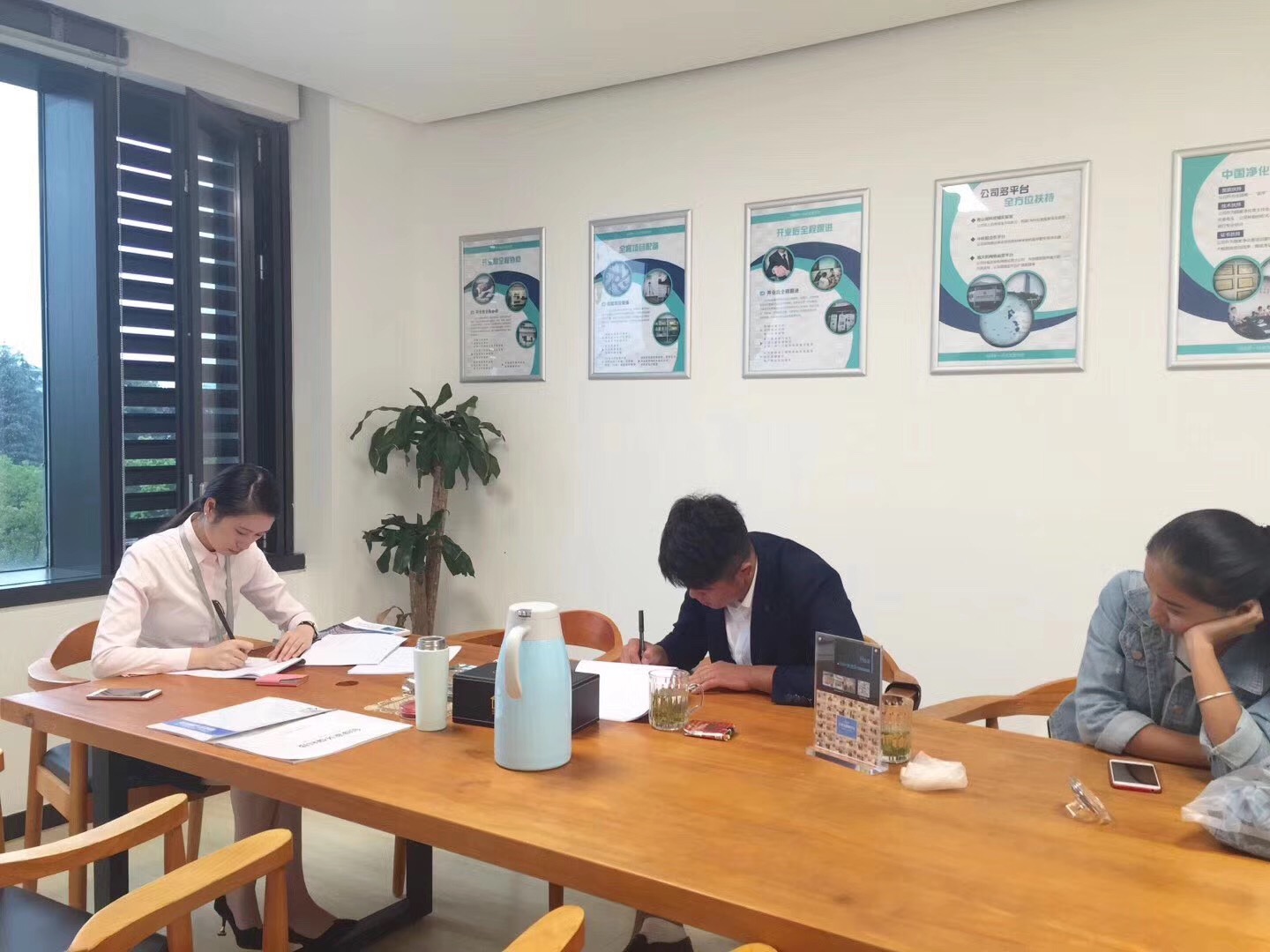 熱烈祝賀董總簽約創(chuàng)綠家德宏傣族景頗族自治州縣級(jí)代理！