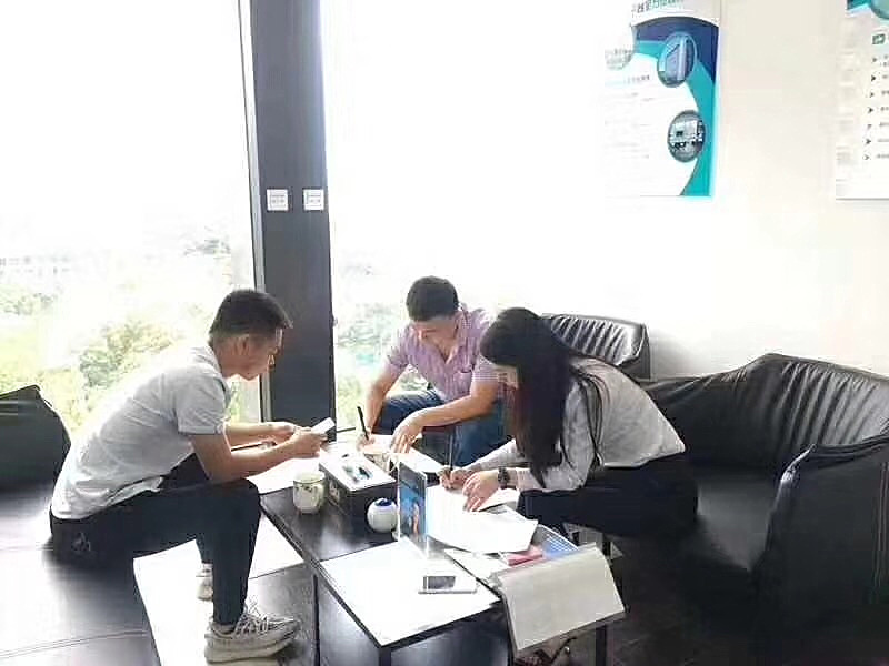 熱烈祝賀盛總、方總簽約創(chuàng)綠家臺州市區(qū)級代理！