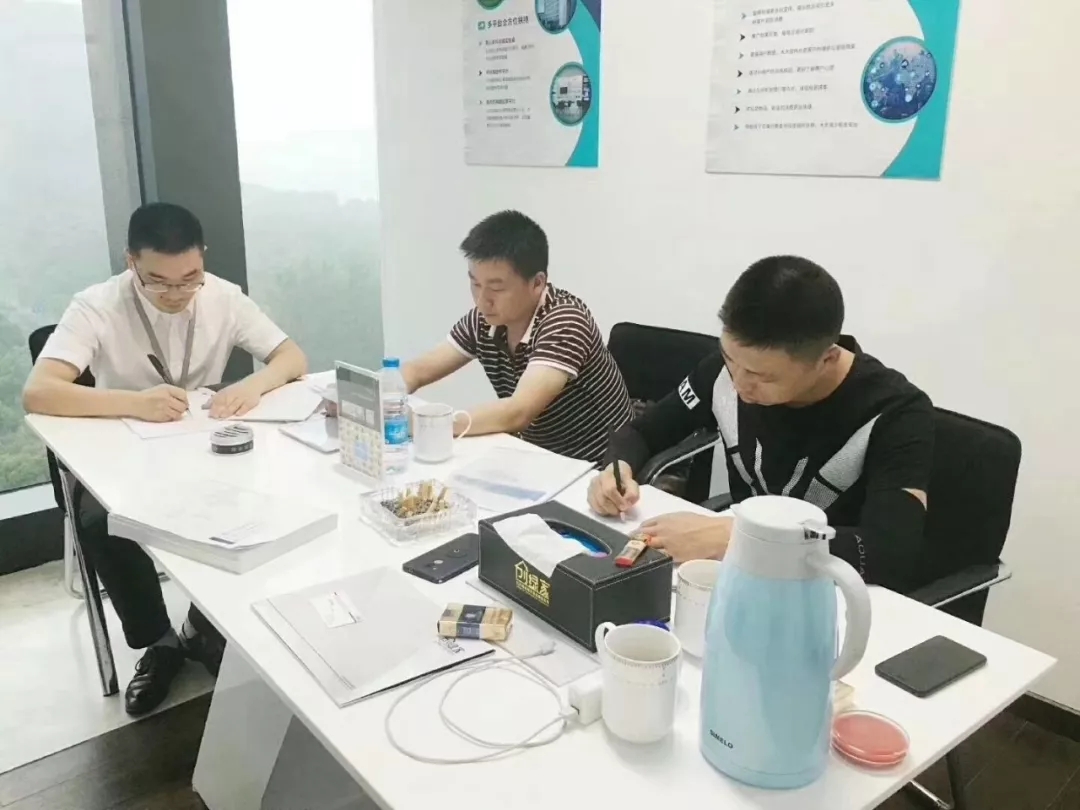 熱烈祝賀馬總團(tuán)隊(duì)簽約創(chuàng)綠家襄陽市區(qū)級(jí)代理！