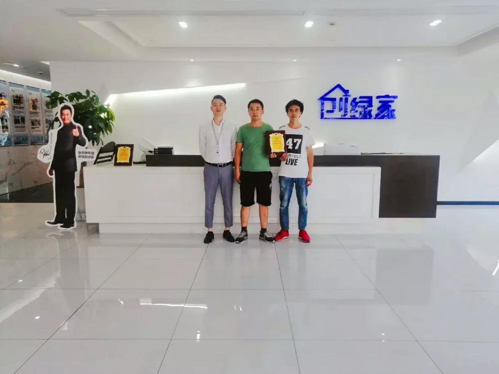 熱烈祝賀王總簽約創(chuàng)綠家上海市區(qū)級代理!