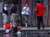 使用洗衣粉會導致環境污染嗎？