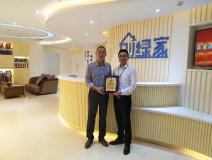 熱烈祝賀俞總簽約創綠家上海市區級代理!