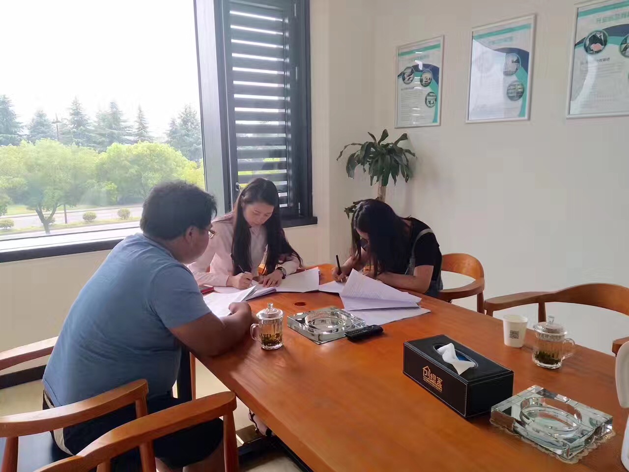 熱烈祝賀湘西鳳凰田總簽約創綠家！